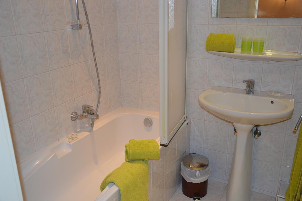 La Grange Du Pape - Annexe De L'Hotel La Ferme Du Pape เอกิสไฮม์ ภายนอก รูปภาพ